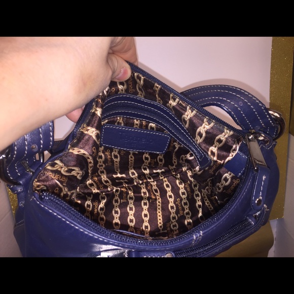 Tignanello’s Blue Genuine Leather Shoulder Bag - Picture 6 of 8